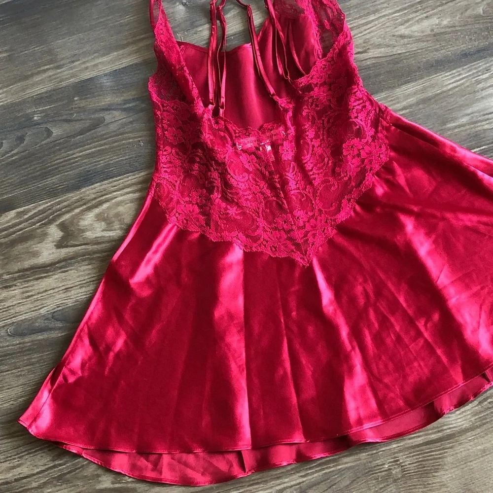 Victoria’s Secret Vintage Red Satin Slip Nightgown Lingerie Lace Small